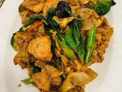 经典炒宽河粉-Methavalai Sorndaeng