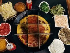 -苟味道老火锅(黄桷坪店)