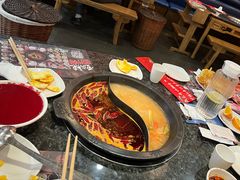 -井格重庆火锅(临平银泰城店)