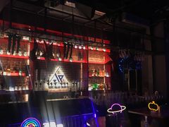 -UP嘻哈酒吧(粉巢店)