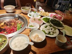 -城墙拐拐火锅(三峡广场黑金冠店)