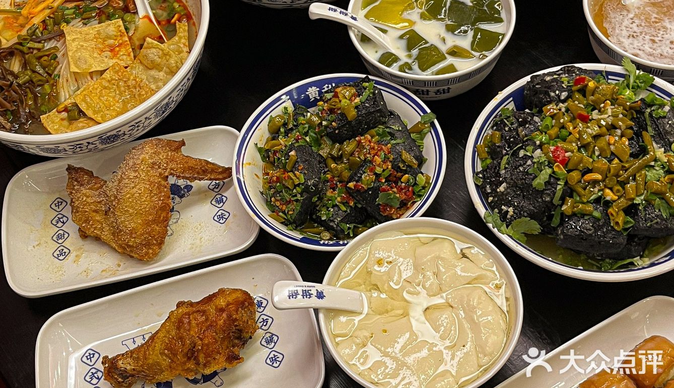 位于CBD万达广场7栋楼下临街商铺 营业时间