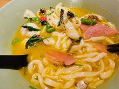 藤椒酸菜黑鱼面-陳八两面家(滨江天街店)