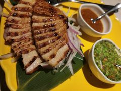 碳烤猪颈肉-瓦城泰国料理(芮欧百货店)