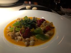 泡姜馋嘴牛蛙-解香楼(八盘岭路店)