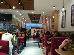 大堂-杨国福麻辣烫(龙阳广场店)