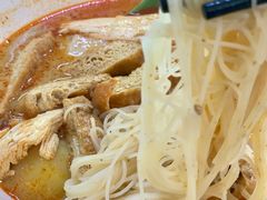 -亚王咖喱鸡米粉面