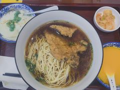 -百年老字号·观振兴蟹黄面·三虾面·苏式面(观前街富仁坊巷店)