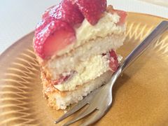 椰子草莓蛋糕-BAKER&SPICE(安福路店)