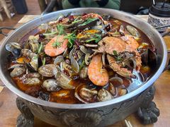 -老东镇啤酒屋海鲜加工·蒸汽海鲜·海鲜烧烤(台东店)