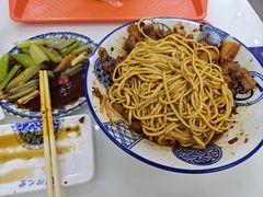 -陆元丰·兰州纯汤牛肉面(自强西路店)