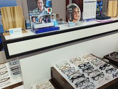 -零度眼镜·宝视友·蔡司依视路(吾悦花街店)