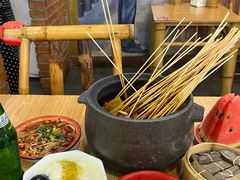 -拐枣巷小串串(财大店)