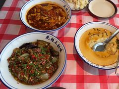 -笨豆腐居民楼菜馆•江西小炒(天津开发区店)