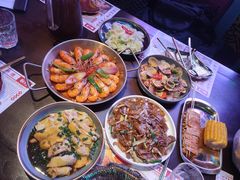 -钳真多钓虾馆·小龙虾海鲜烧烤(九六广场店)