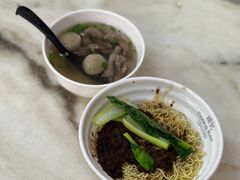 牛肉面加牛肉丸-颂记牛肉粉