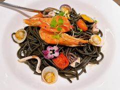 -港丽餐厅(来福士店)