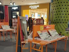 -LOHO眼镜(北京朝北大悦城店)