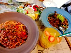 -Rabbit Cafe私房西餐甜点咖啡(栖霞路店)