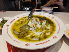 -禄鼎记·排队俩小时都要吃的酸菜鱼(石牌桥店)