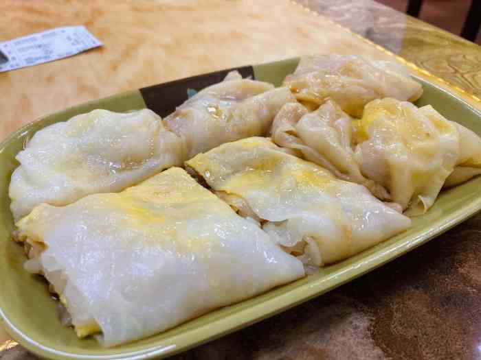 食尚居窝篮拉肠-"【口味】1.猪肝肠粉 肠粉拉得比较薄,.