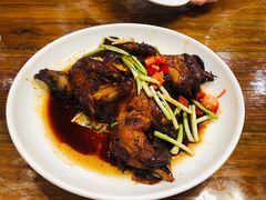 稻草鸡-芦茨金富饭庄·25年老字号·专做稻草鸡
