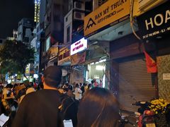 -Bánh Mì Huynh Hoa