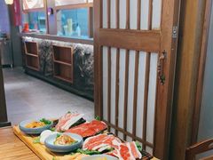 -明洞阿姨·韩式酱蟹烤肉·创意料理(三元桥店)