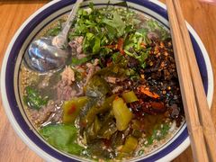 -云阿蛮云南生烫牛肉米线(奉贤路店)