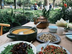 -缘生态云南菜·野生菌庭院餐厅(华侨城店)