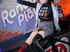 -米游妙妙屋cosplay换装自拍摄影体验馆