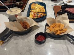 -必胜客餐厅(昆百大泰业城店)