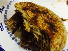 烧饼夹烧牛羊肉-老爆肚满五香烧牛羊肉