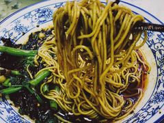 -渝之汇牛肉豌杂面