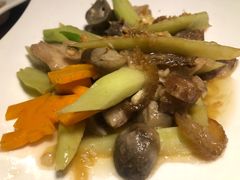 芥兰炒脆猪肉-食肆&Fourteen(武林夜市店)