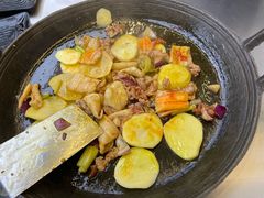 -凉都青瓦房烙锅(清镇中环国际店)