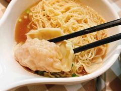 招牌鲜虾云吞面-新大咀港式茶餐厅(宝山万达店)