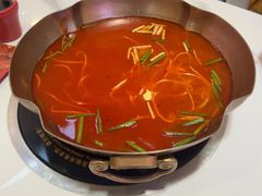 -毛辣果·贵州红酸汤牛肉火锅(西单店)