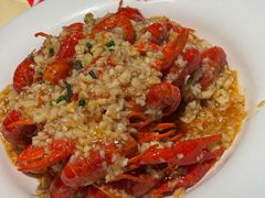-肥肥虾庄·金牌油焖大虾(汉街SKP店)