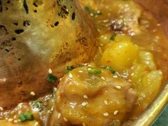 土司铜锅油焖鸡-浩海火烧云傣家菜(京广店)