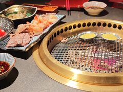 -铭牛烧肉·和牛海鲜自助(高新月牙湖店)
