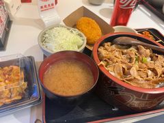 -牛邸·烧肉饭(来福士店)