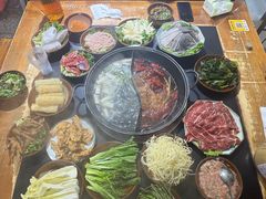 -重庆故事姊妹老火锅(财经学院店)