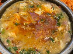 狗肉汤豆腐-鑫日千里马朝鲜族小馆(总店)