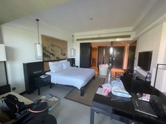 -三亚湾海居铂尔曼度假酒店