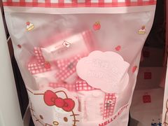 -名创优品(北京新中关购物中心地铁层店)