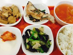 -浦东图书馆读者餐厅