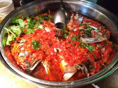 汗蒸剁椒水库鱼头-洞庭土菜小炒馆(易发广场店)