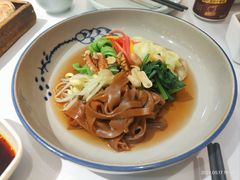 -江城小馆陕南妈妈菜·全球旅行餐厅(钟楼店)