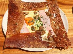 鸡蛋蘑菇熏肉荞麦可丽饼-RAC BAR(安福路店)